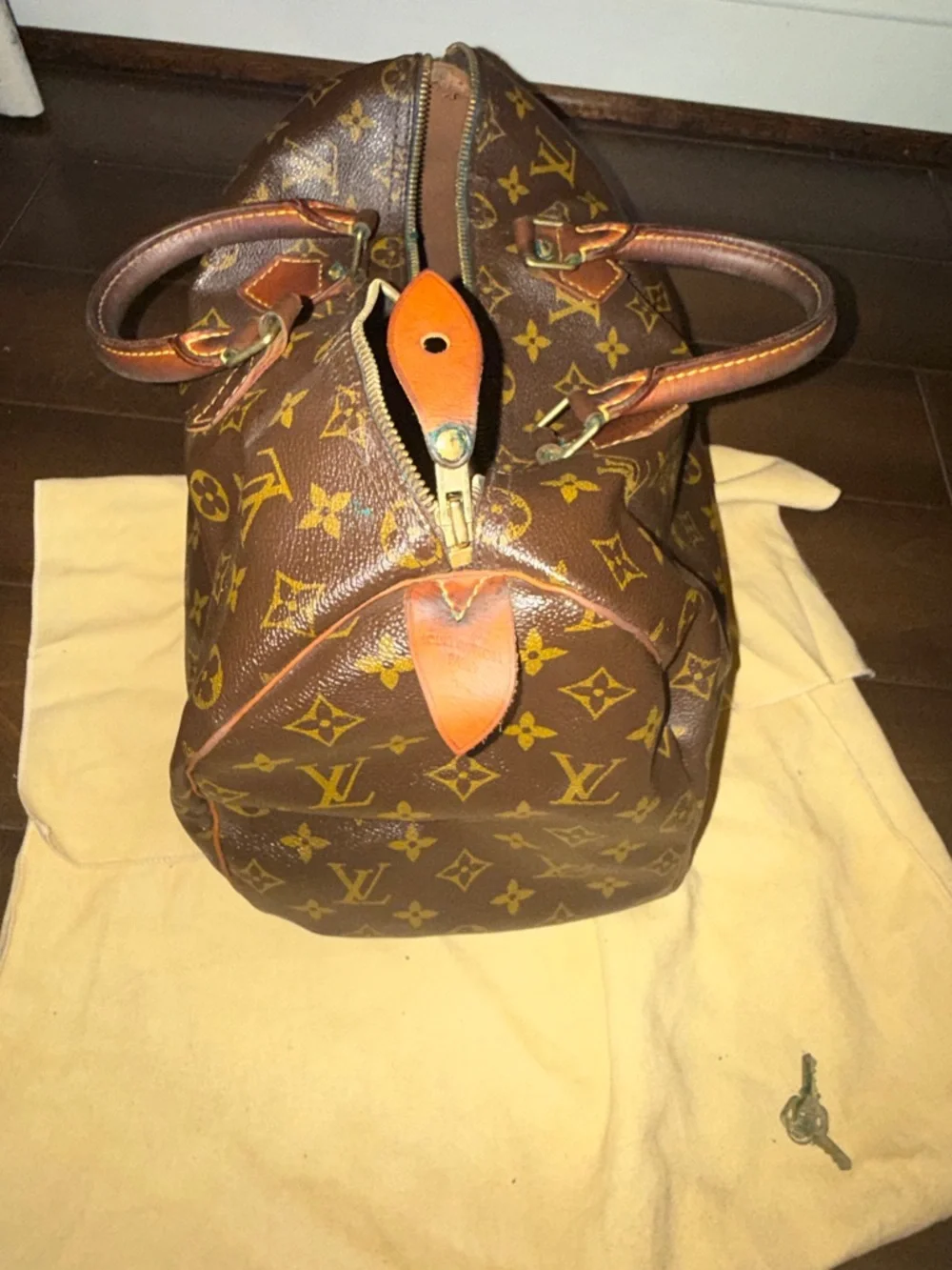 Authentic Louis Vuitton Speedy “35” Brown Monogram Canvas Handbag - Picture 6 of 10